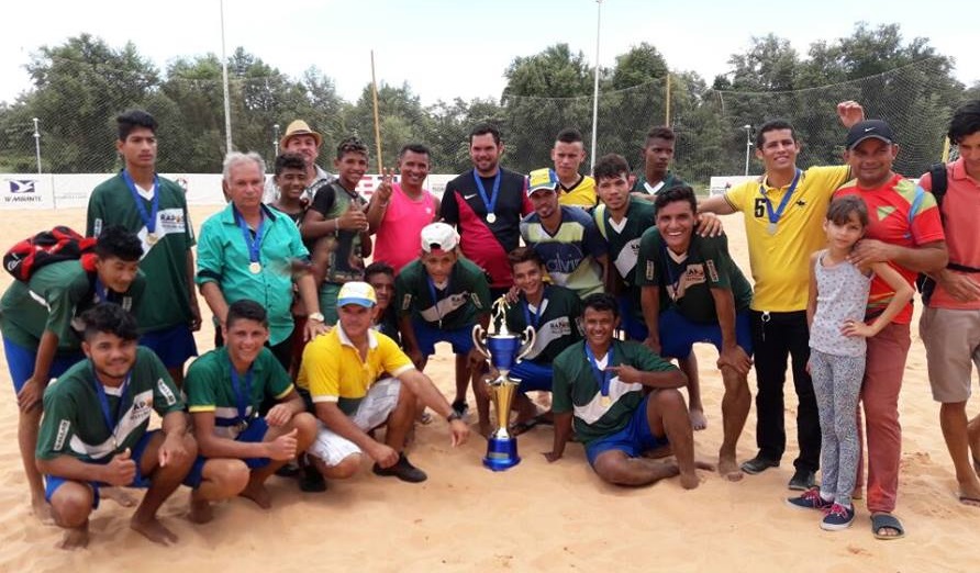 Título representa renovação de qualidade dos atletas de futebol de areia em Raposa...