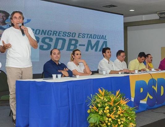 Ricardo Murad e sua filha Andrea foram presenças marcantes no evento do PSDB que teve Braide no centro da mesa.