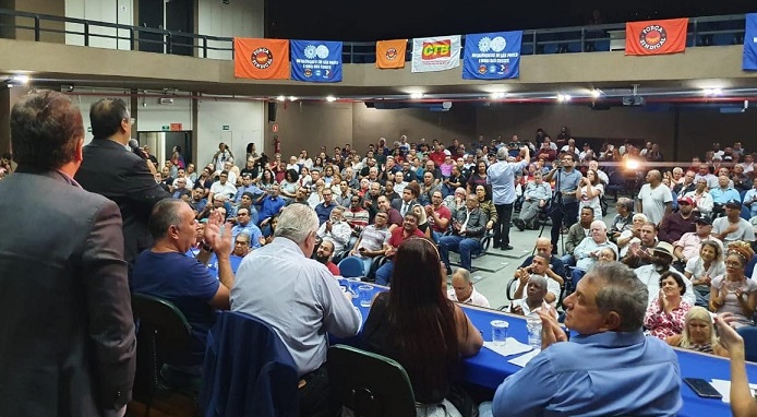 Governador Flávio Dino durante debate com a Força Sindical e a CUT...