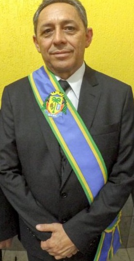 Situação do gestor se complica a cada dia..
