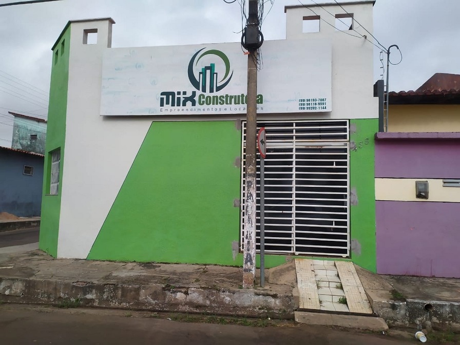 na Receita Federal a empresa está registrada na Rua Rui Barbosa 455, Centro, na cidade de Bacabal-MA, em nome de Fernando Silva Araújo, o Fernandinho