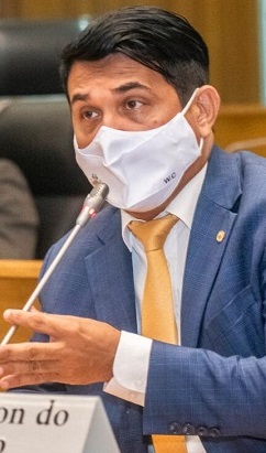 A estratégia é constranger Welligton para forçá-lo a apoiar Neto...