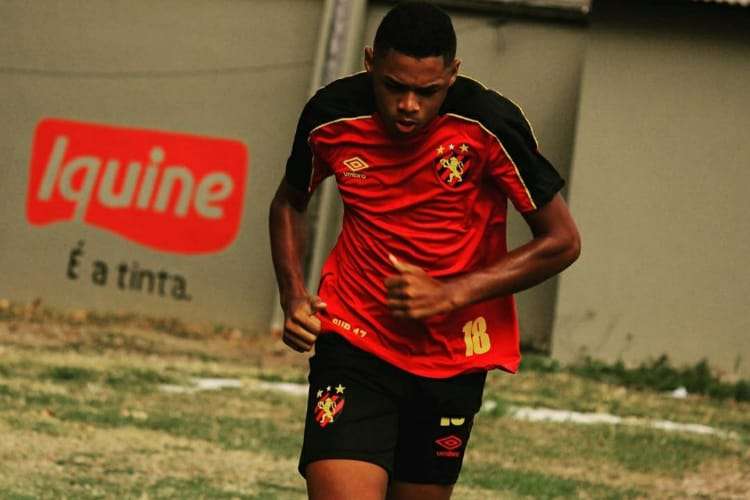 O atleta do Sport Club do Recife se apresenta no dia 2 de novembro em Itu, no interior de São Paulo, para iniciar treinamentos.