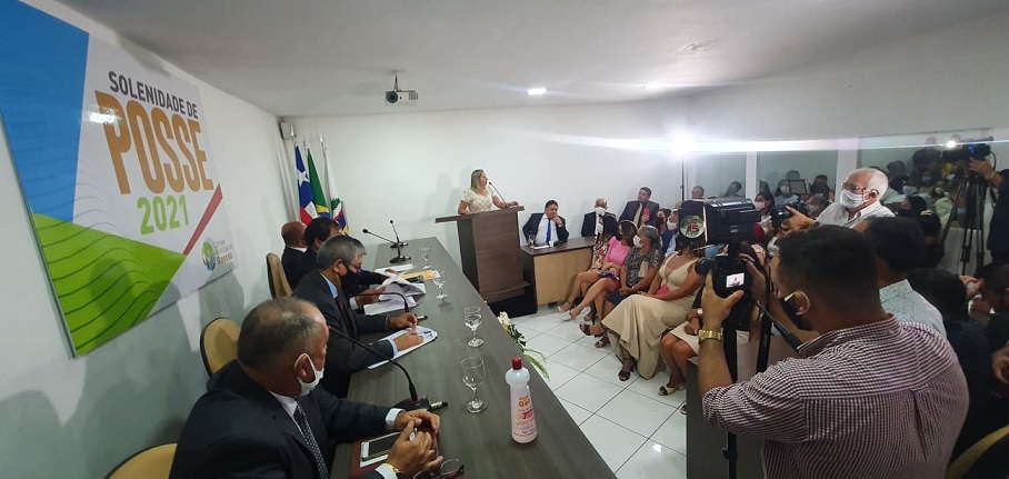 Plenário da Câmara durante a posse de Eudes Barros....