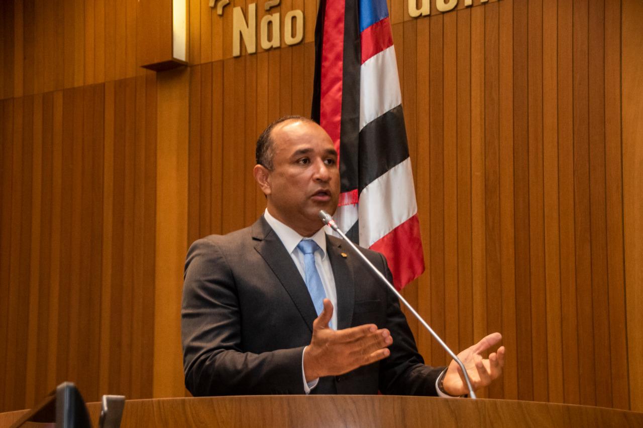 Atendendo solicitação da prefeita de Buriti Bravo, Dep. Roberto Costa pede mais estrutura para a segurança pública