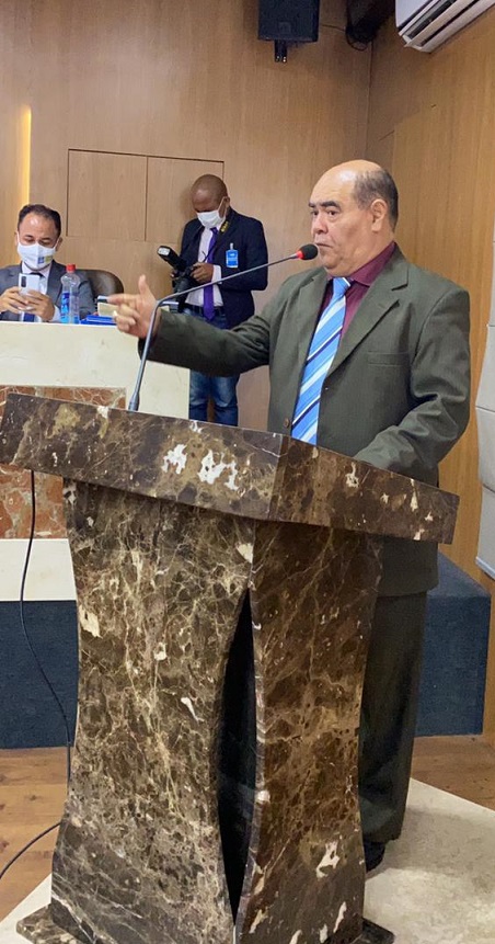 Astro durante discurso na Tribuna da Câmara...