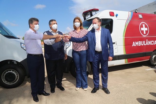 Ambulâncias entregues no Maranhão...