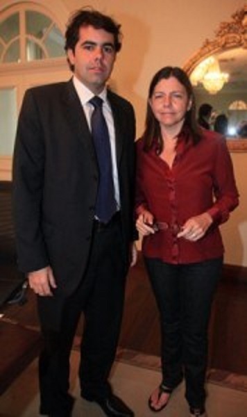 Volta de Roseana ao cenário político é um desastre para Adriano...