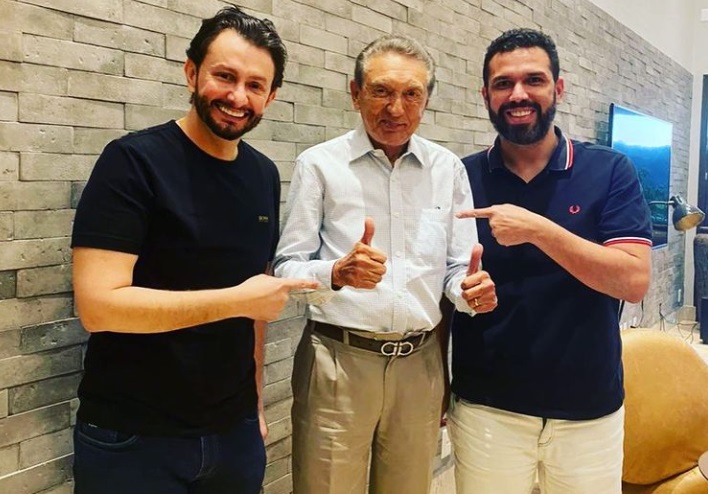 Lobão conversou política com Leonardo Sá e Fábio Macedo...