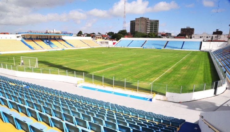 Estádio Municipal Nhozinho Santos, fica localizado na Vila Passos, em São Luís...