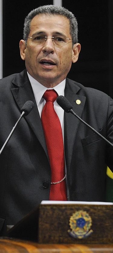 Deputado Zé Carlos de olho na vice de Brandão...