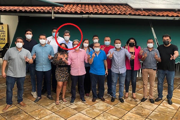 Prefeito entrou na briga pela Mesa Diretora da Câmara e no dia seguinte teve uma baixa...
