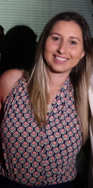 Ex-prefeita do município de Raposa, Talita Laci é cobiçada por pelo menos três partidos...