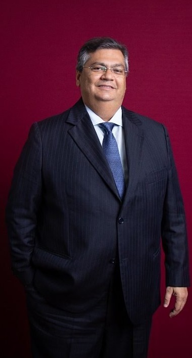 Flávio Dino volta a ser professor de Direito da UFMA em abril