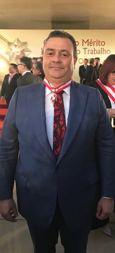 Ney de Barros Bello Filho é desembargador, jurista maranhense e membro da Academia Maranhense de Letras.