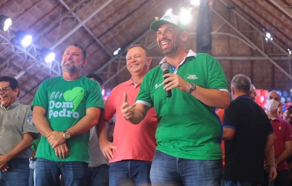 Fabio Macedo e Brandão mobilizam multidão em edição do "Maranhão não pode parar" em Dom Pedro