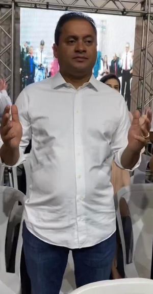 Weverton segue para sair menor do que entrou nestas eleições…
