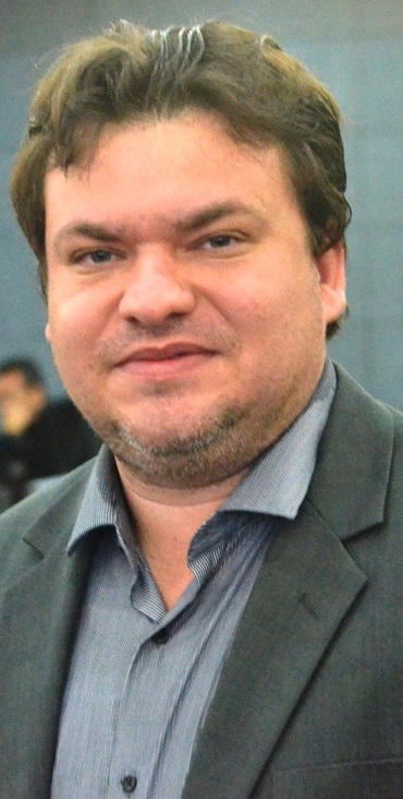 Daniel Leite é advogado que atua em adezenas de dezenas de prefeituras do PD; é ligado a Weverton e ao presidente da FAMEM, Erlânio Xavier – prefeito de Igarapé Grande.