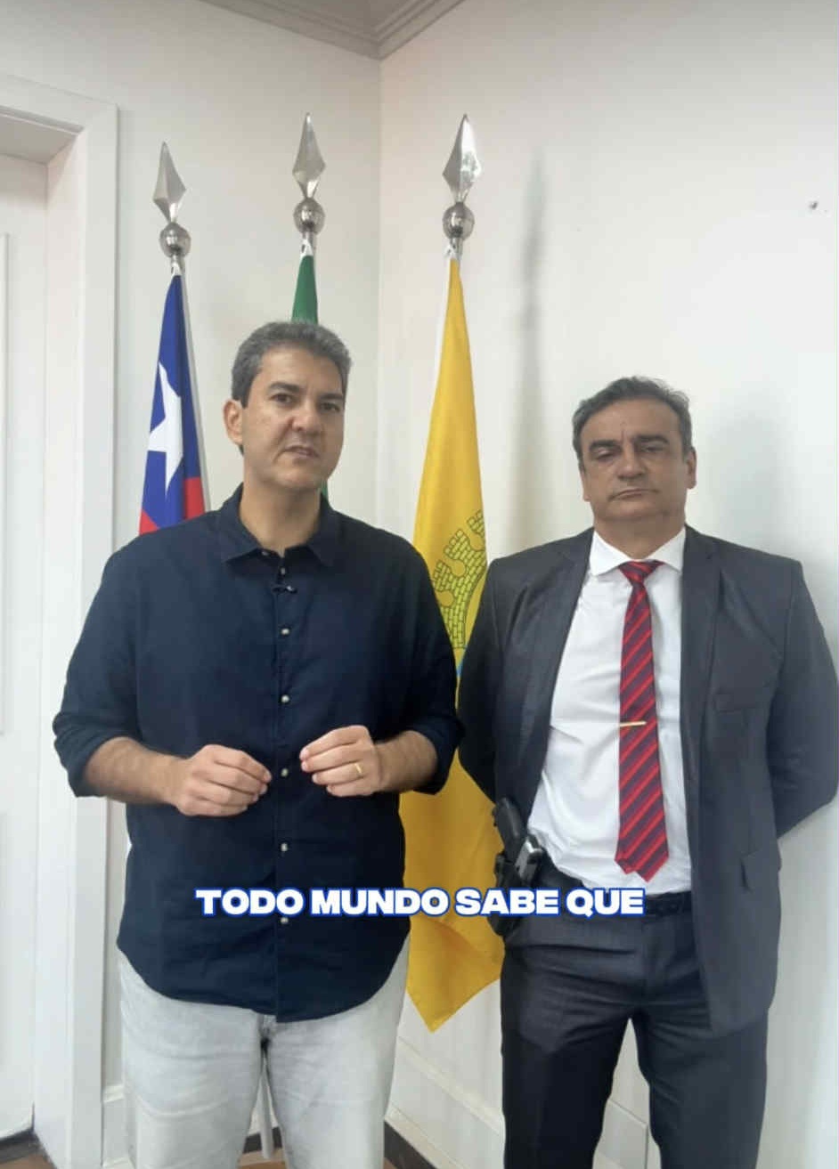 No vídeo, ele fala ao lado do delegado paraense, Marcos José de Moraes Affonso Júnior, Secretário Municipal de Segurança com Cidadania (SEMUSC), com a sua devida pistola amostra.