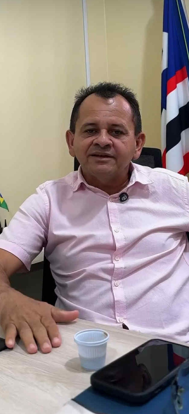 Prefeito Juvenal Silva, do PSDB.