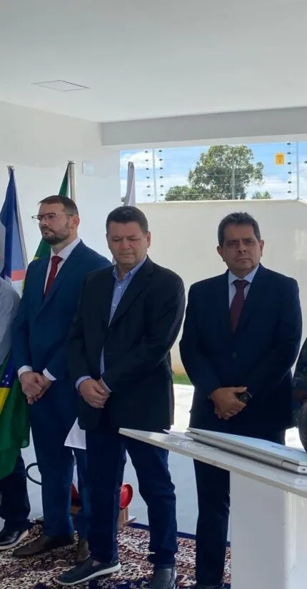 Em maio de 2024, Promotor de justiça Hélder Ferreira Bezerra, titular da comarca, participou de ato ao lado do prefeito Enoque e do procurador-geral de justiça. Danilo José de Castro Ferreira.