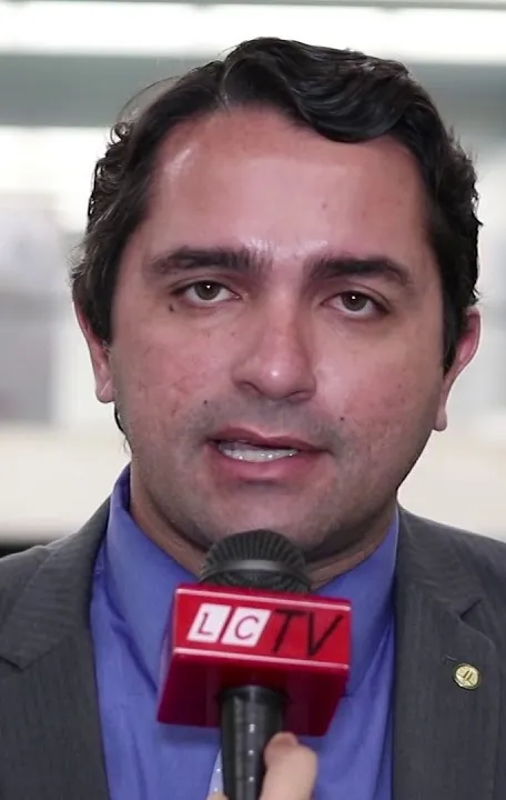 Ex-prefeito de Miranda do Norte e atual deputado Federal, Júnior Lourenço.