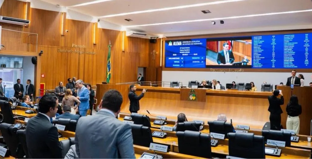 Durante a sessão plenária foi informado que o Requerimento nº 086/2026 solicitando a CPI havia sido protocolado